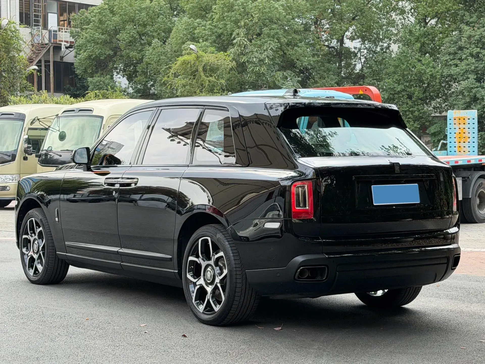 2020 ROLLS-ROYCE CULLINAN thumbnail 3