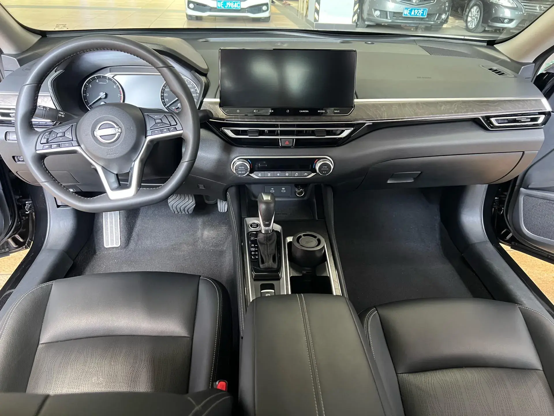 2022 NISSAN TEANA thumbnail 4