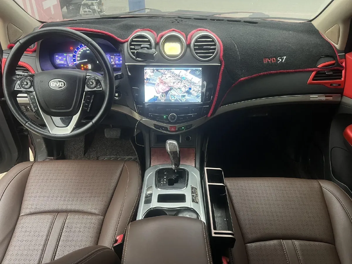 2015 BYD S7 1.5T 154HP L4 6MT,autocango,china used car exporter,china ev exporter,chinese used car exporter,chinese used ev exporter