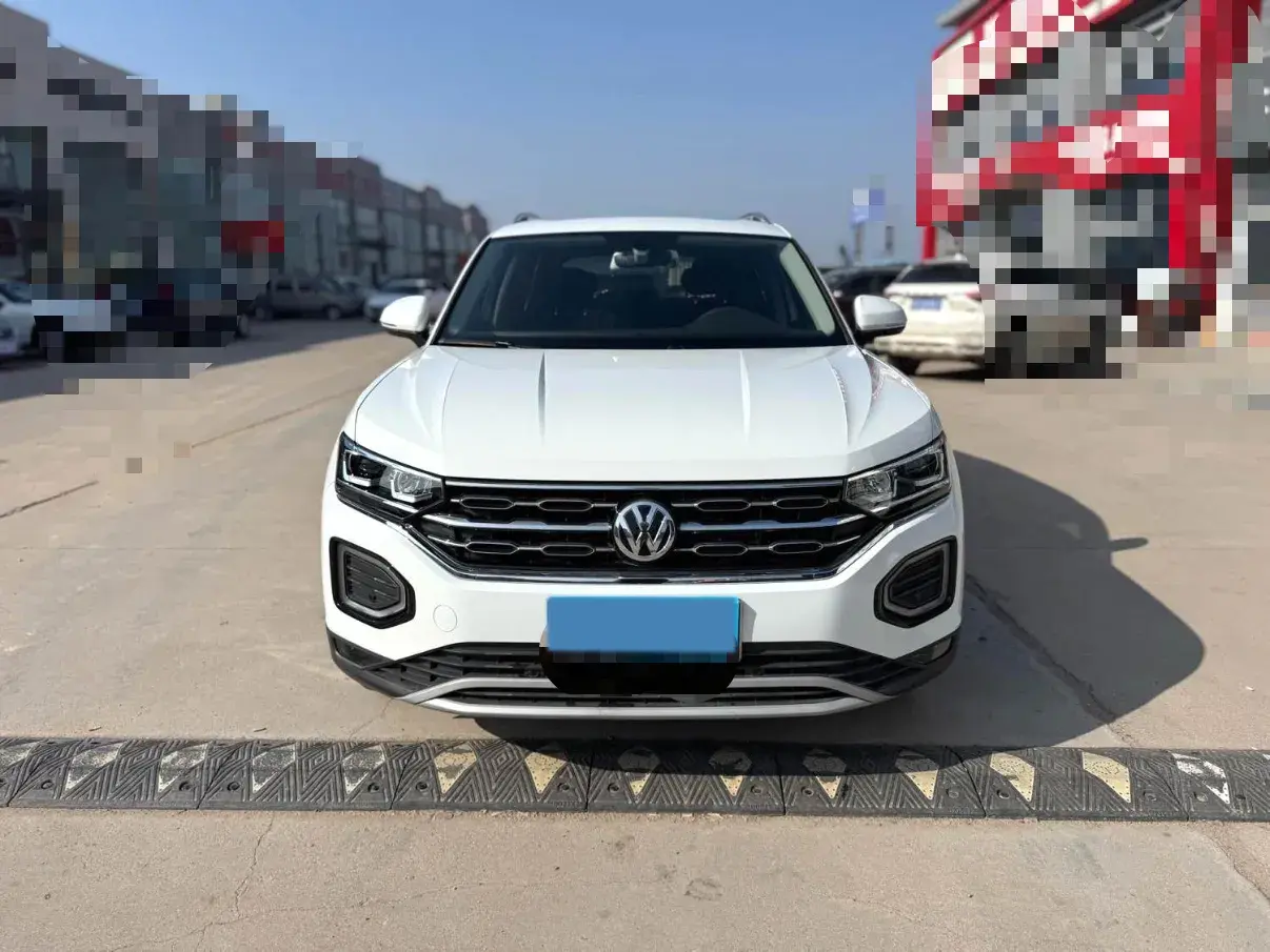 2022 VOLKSWAGEN TAYRON thumbnail 3