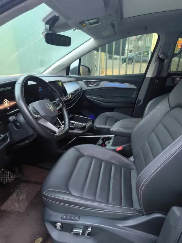 2021 VOLKSWAGEN TALAGON thumbnail 3