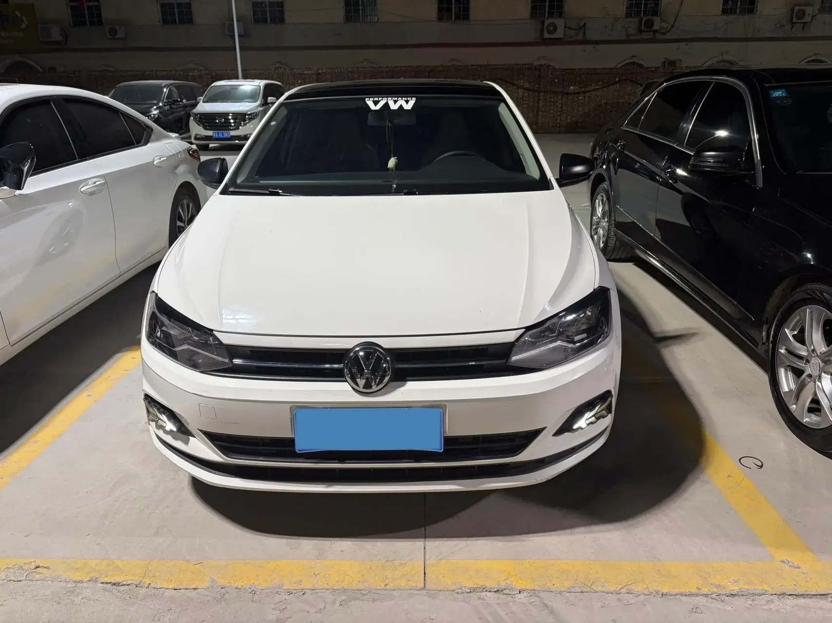 2019 VOLKSWAGEN POLO thumbnail 3