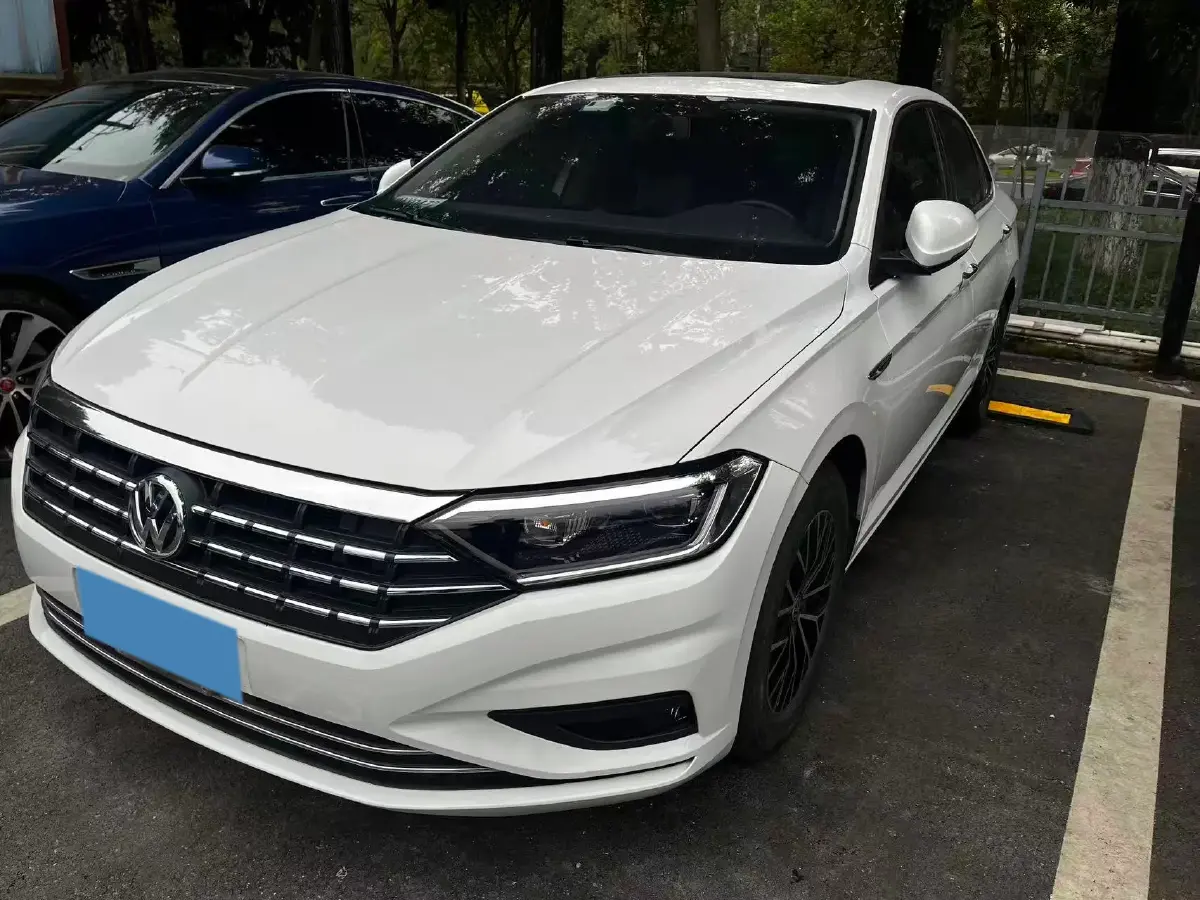 2021 Volkswagen Sagitar 1.4T 150HP L4 7DCT