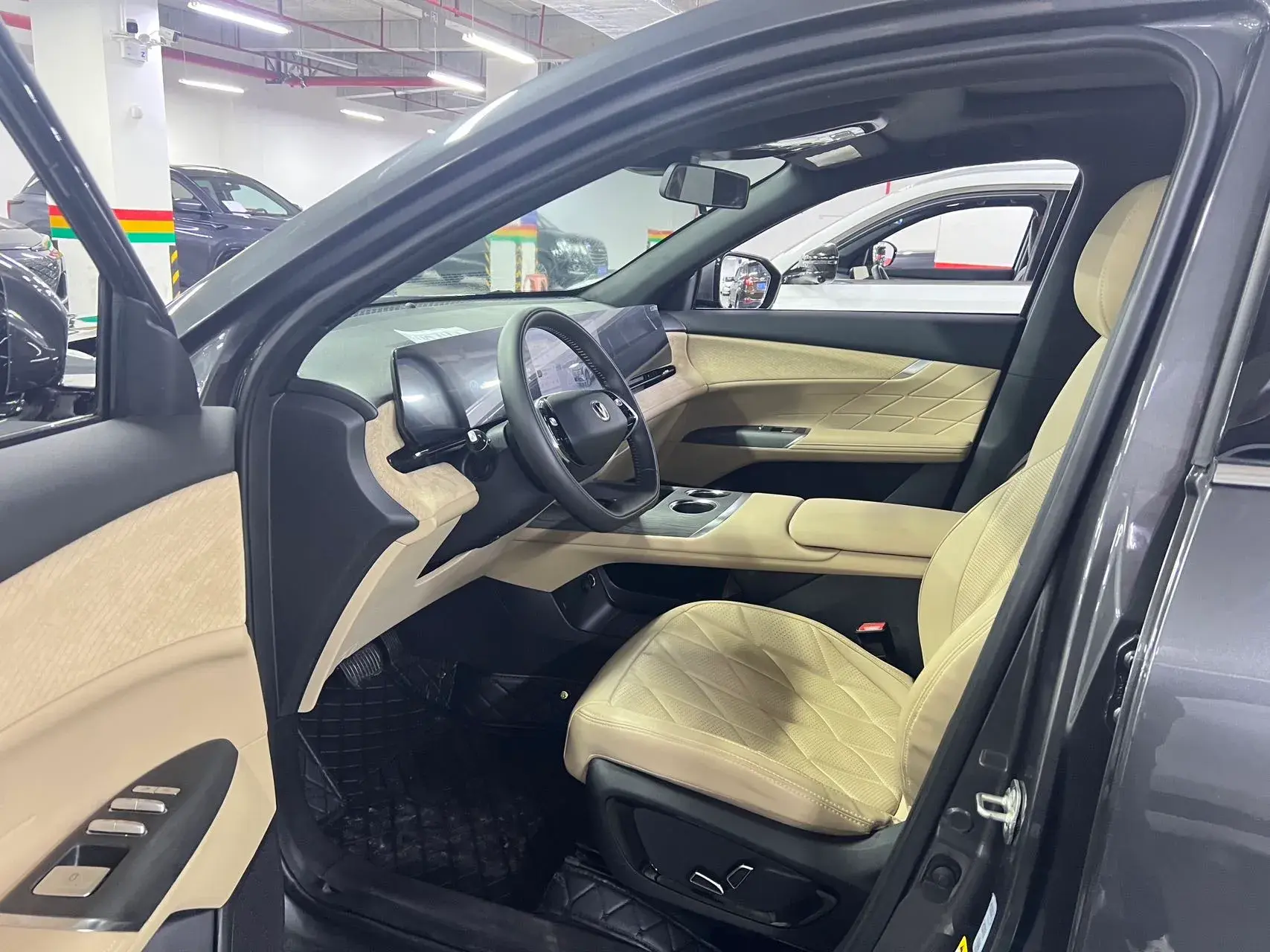 2025 CHANGAN CS75 thumbnail 4