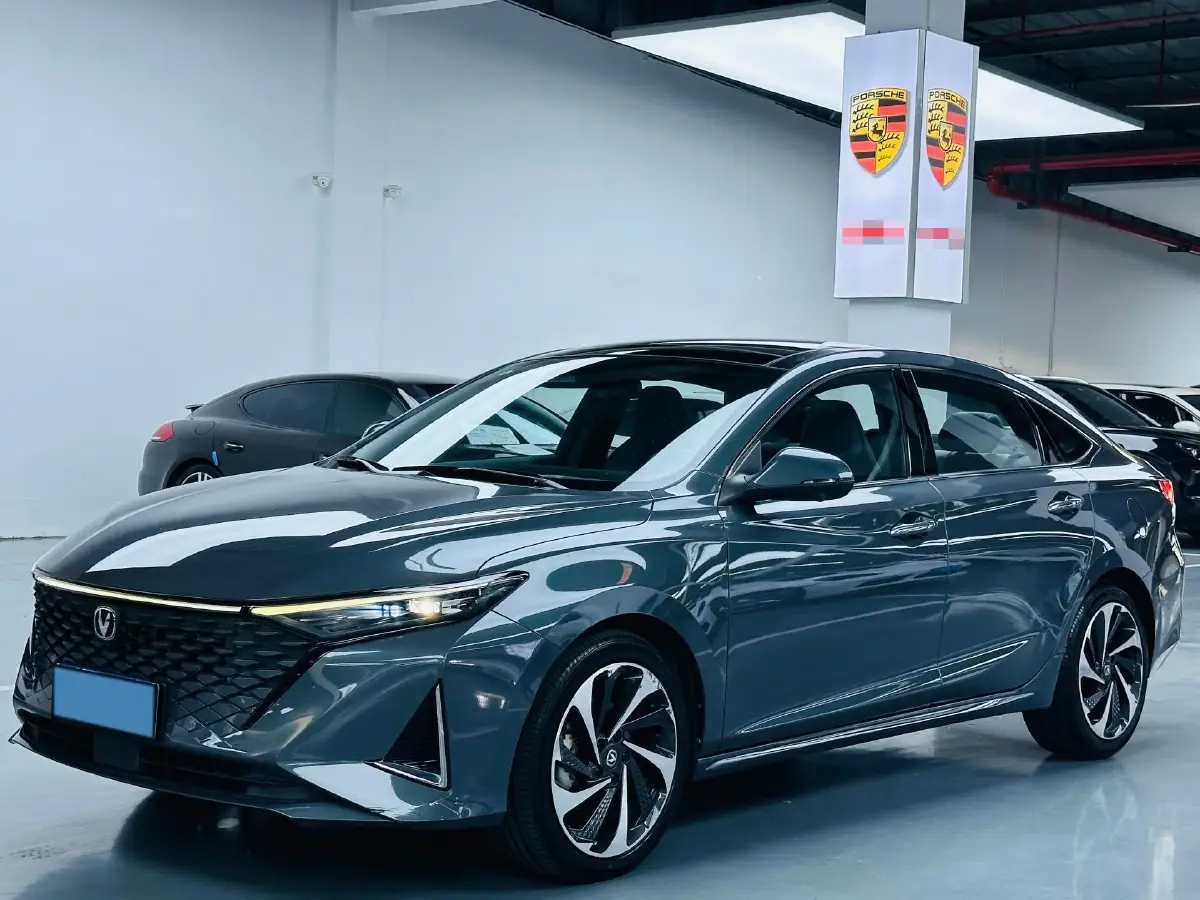 2023 ChangAn Raeton Plus 1.5T 188HP L4 7DCT