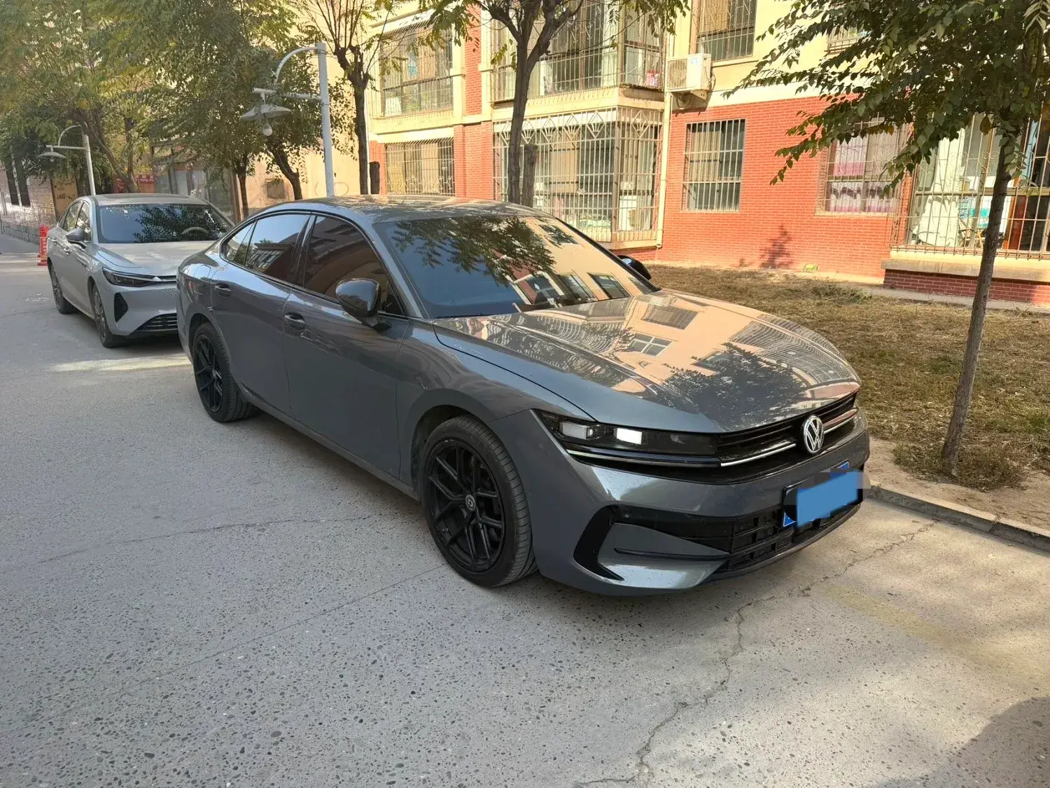 2024 VOLKSWAGEN MAGOTAN thumbnail 2