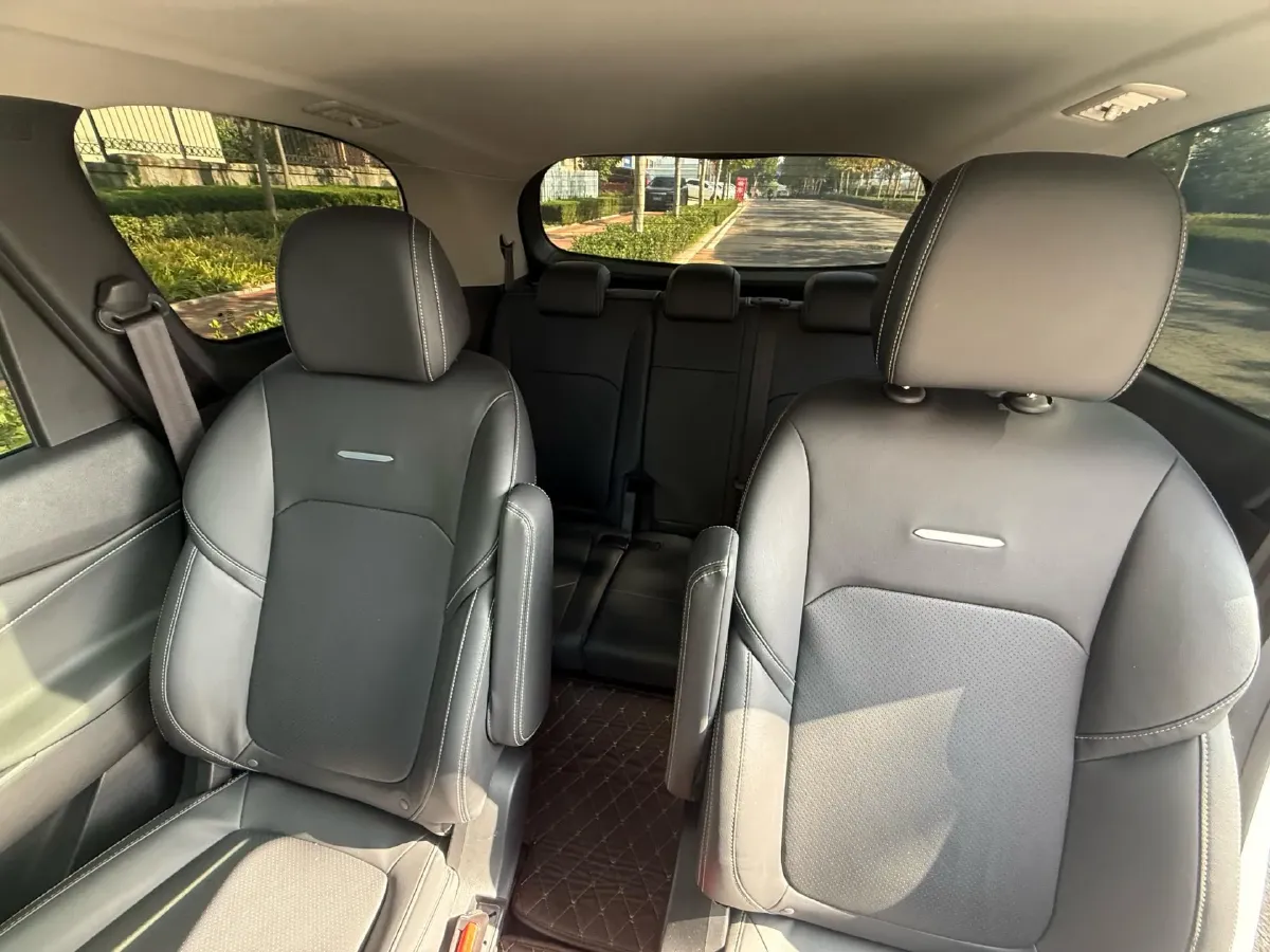 2020 MAXUS Euniq 5 1.3T 163HP L3 AMT PHEV 13KWH,autocango,china used car exporter,china ev exporter,chinese used car exporter,chinese used ev exporter