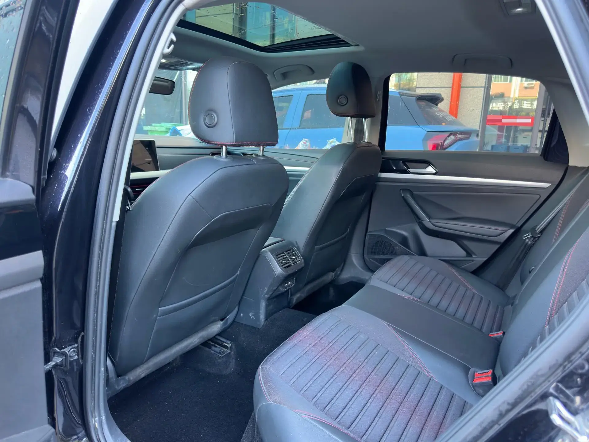 2023 VOLKSWAGEN LAVIDA thumbnail 4