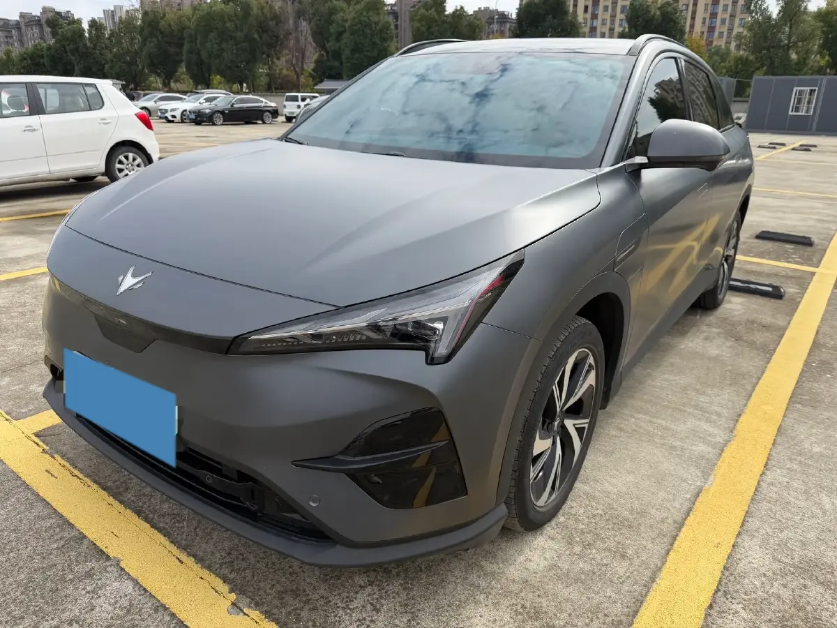 2024 ARCFOX αT5 BEV 65KWH