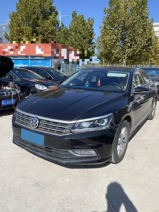 2015 Volkswagen Passat 1.8T 160HP L4 6AT