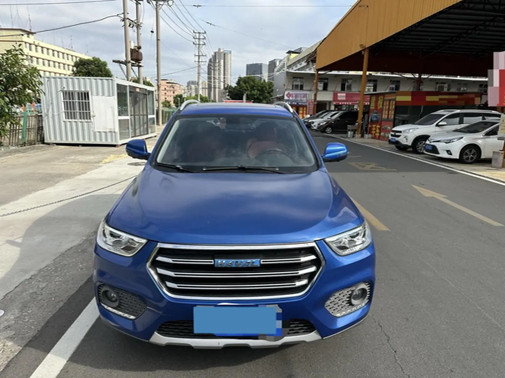 2017 HAVAL H2 thumbnail 2