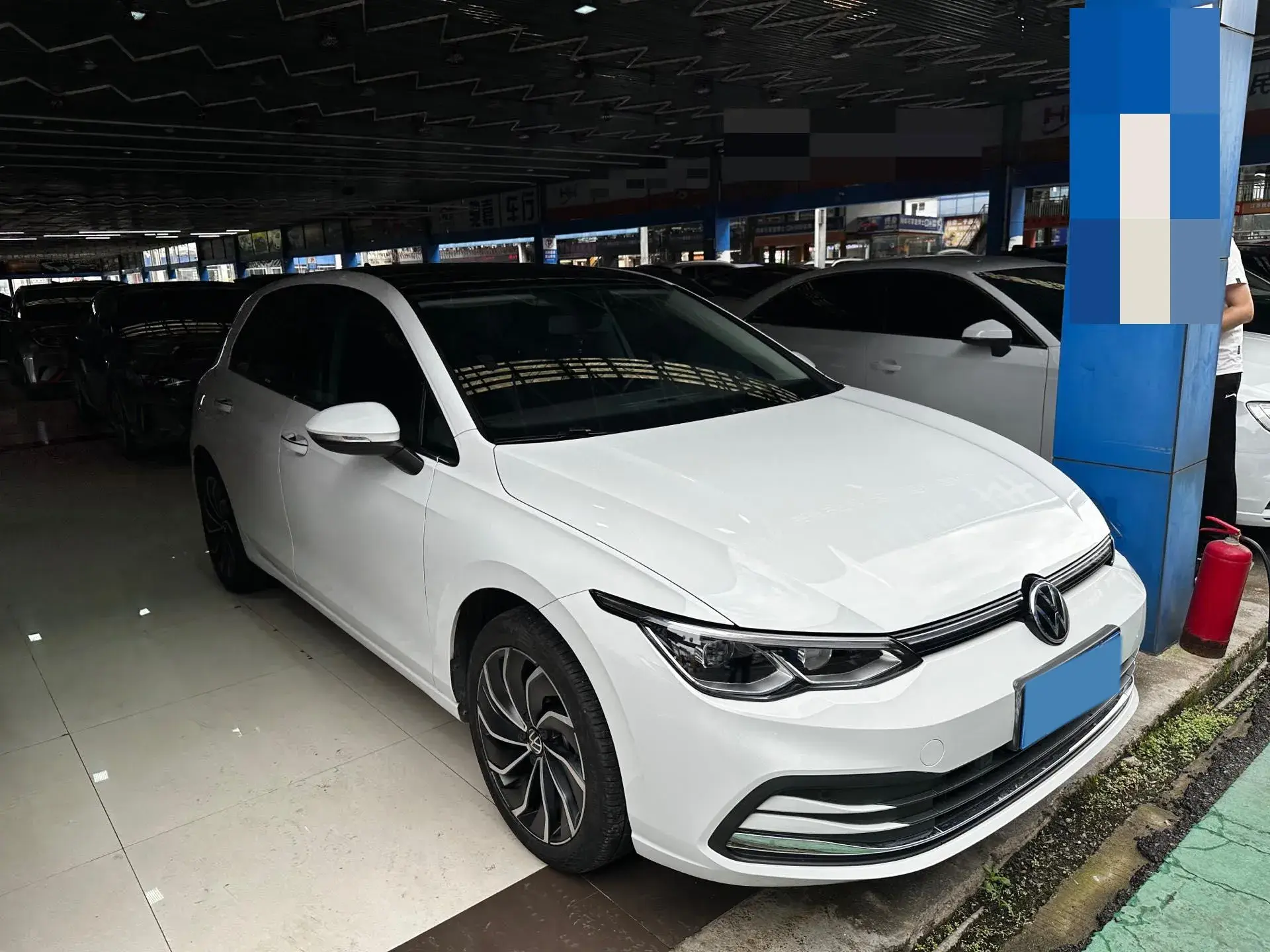 2021 VOLKSWAGEN GOLF thumbnail 2