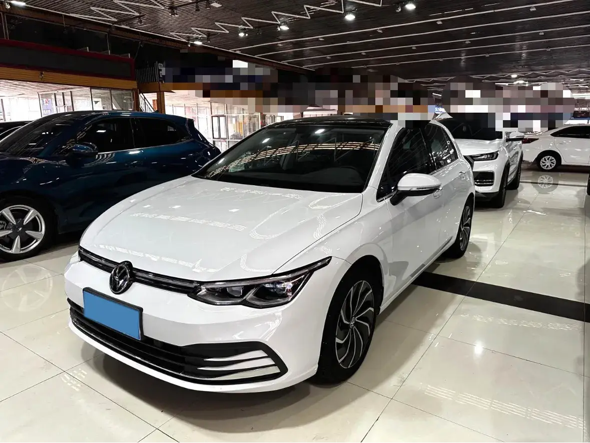 2021 VOLKSWAGEN GOLF view 1