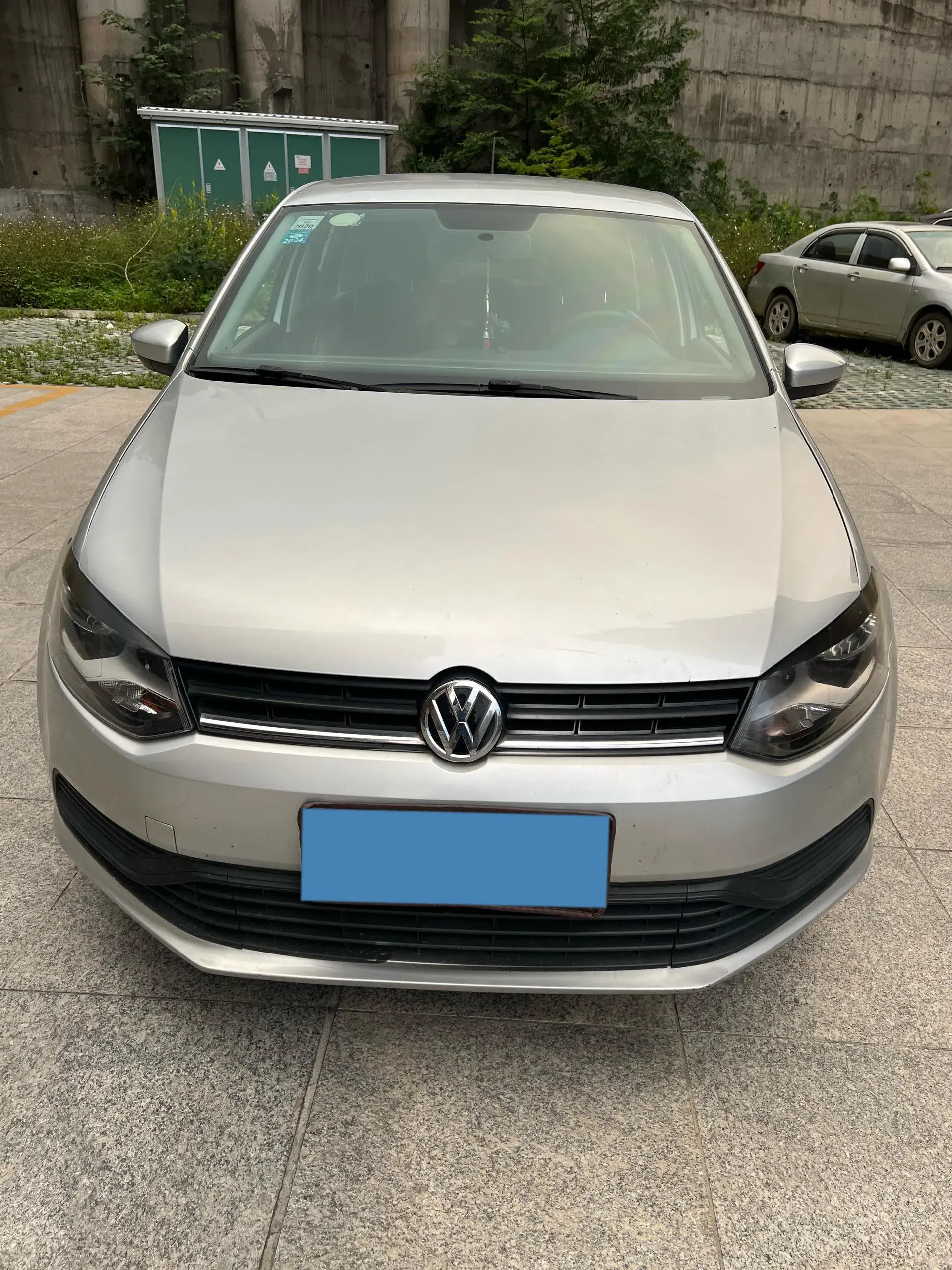 2016 VOLKSWAGEN POLO thumbnail 2
