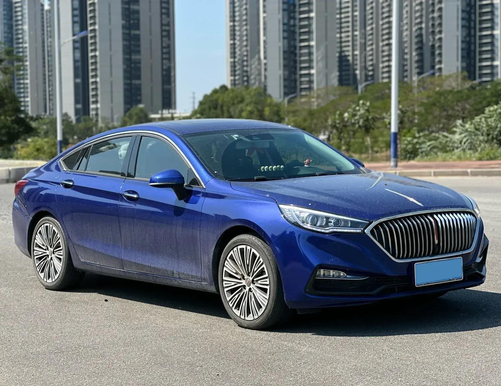 2020 HONGQI H5 thumbnail 3
