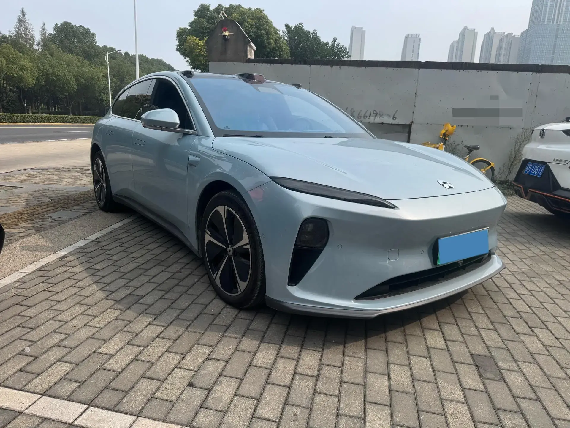 2023 NIO ET5T thumbnail 3