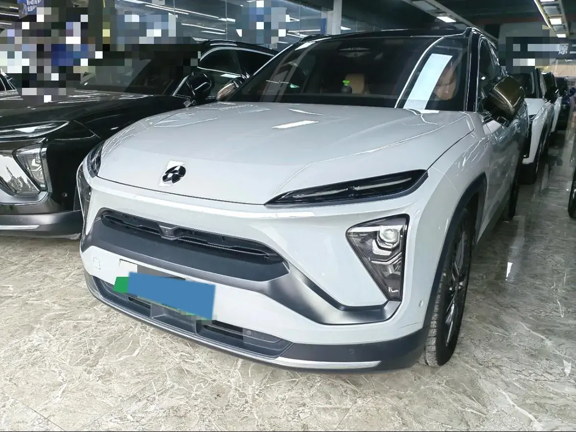 2020 NIO ES6 view 1