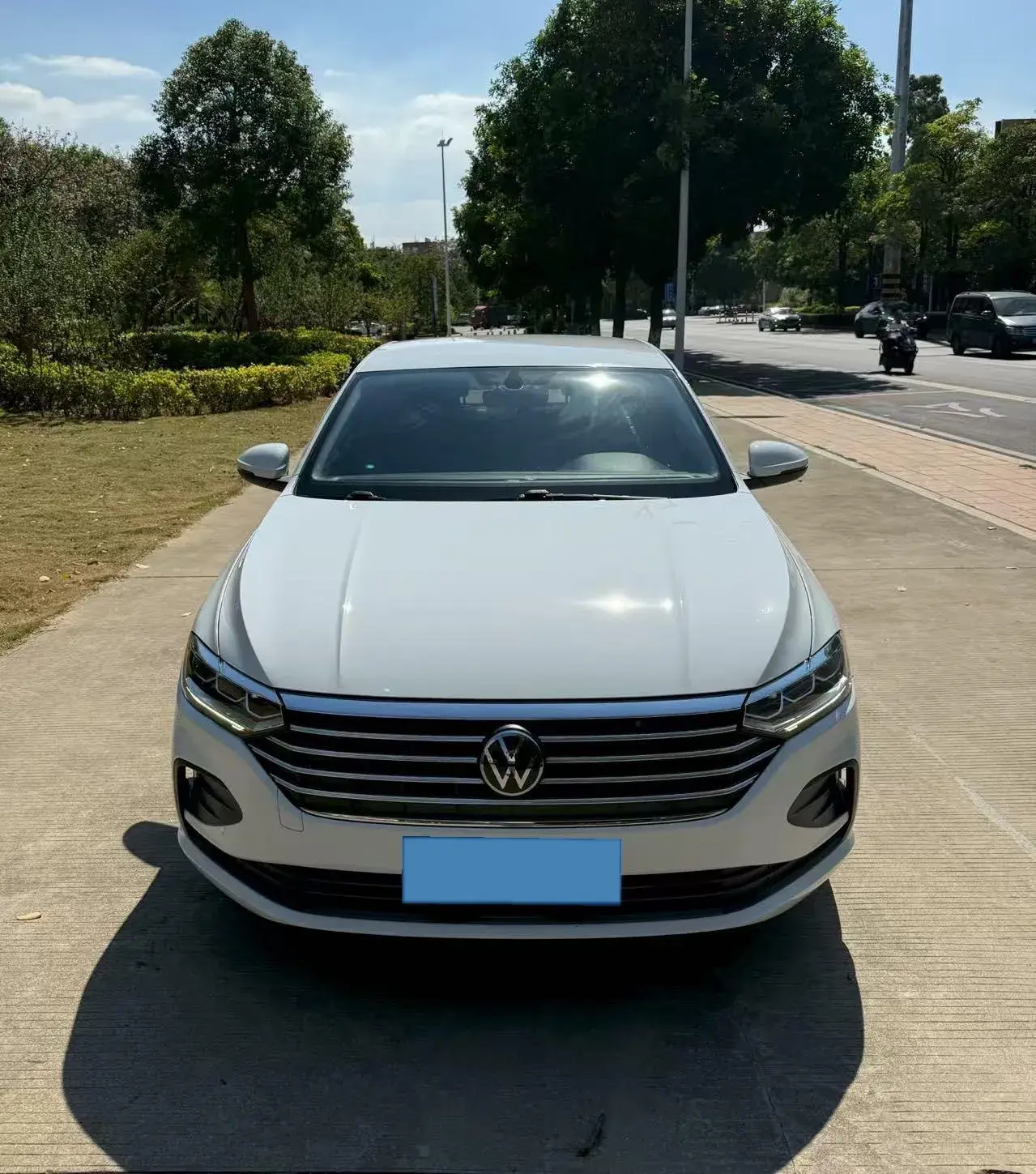 2023 VOLKSWAGEN LAVIDA thumbnail 2