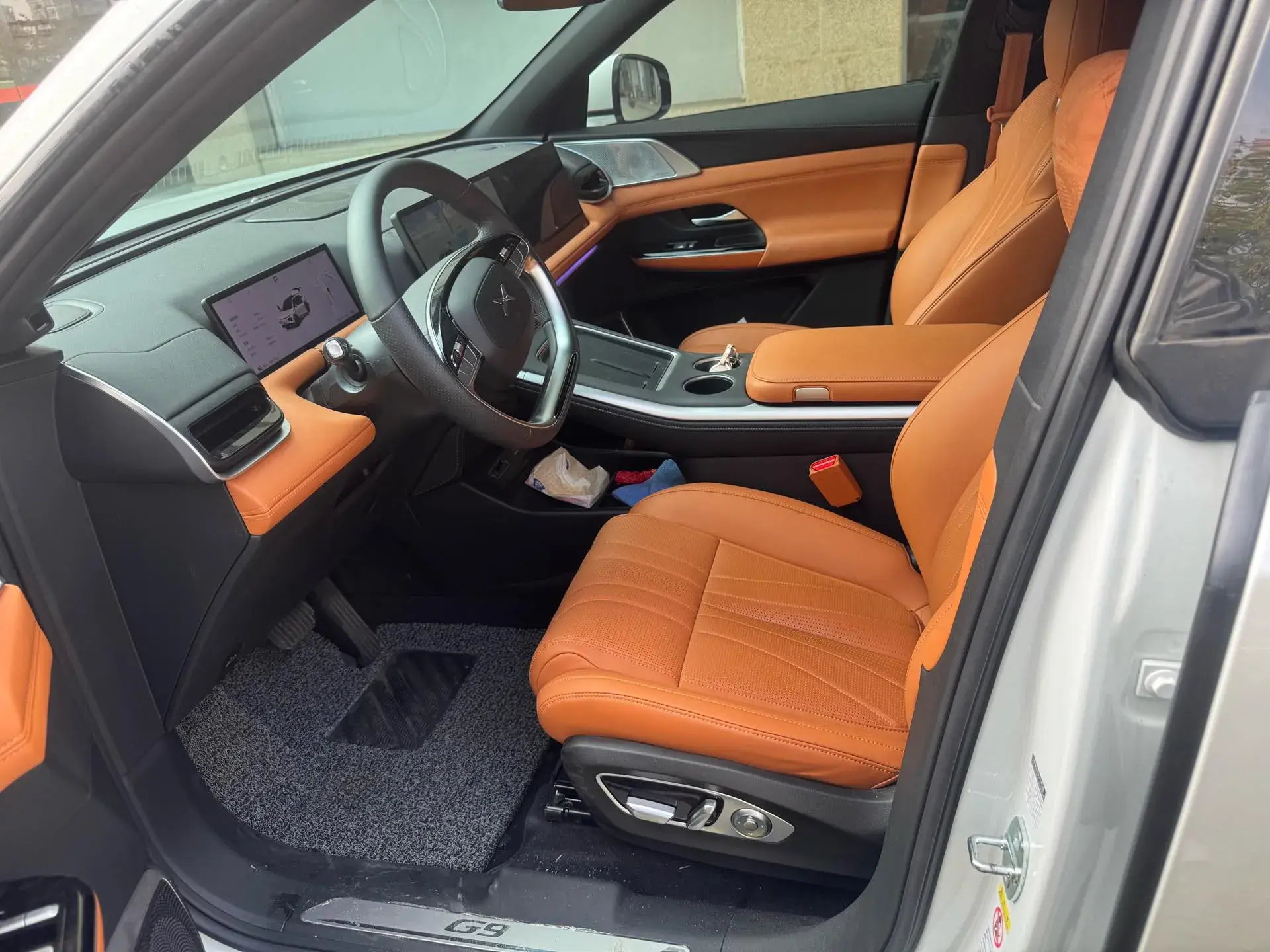 2024 XPENG G9 thumbnail 3