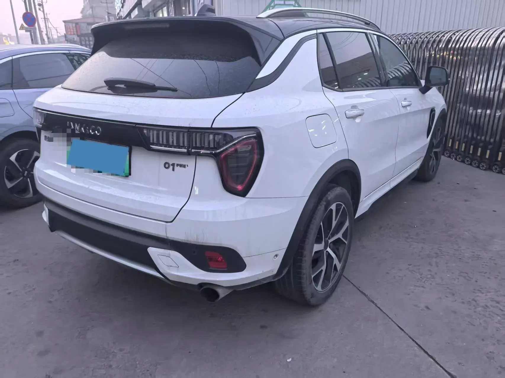 2019 LYNK&CO 01 thumbnail 2