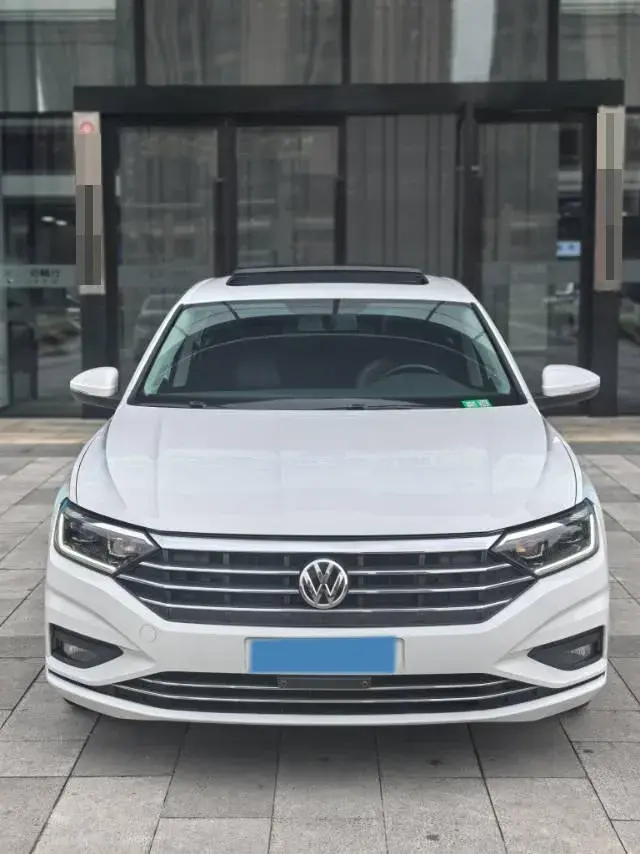 2020 VOLKSWAGEN SAGITAR thumbnail 2