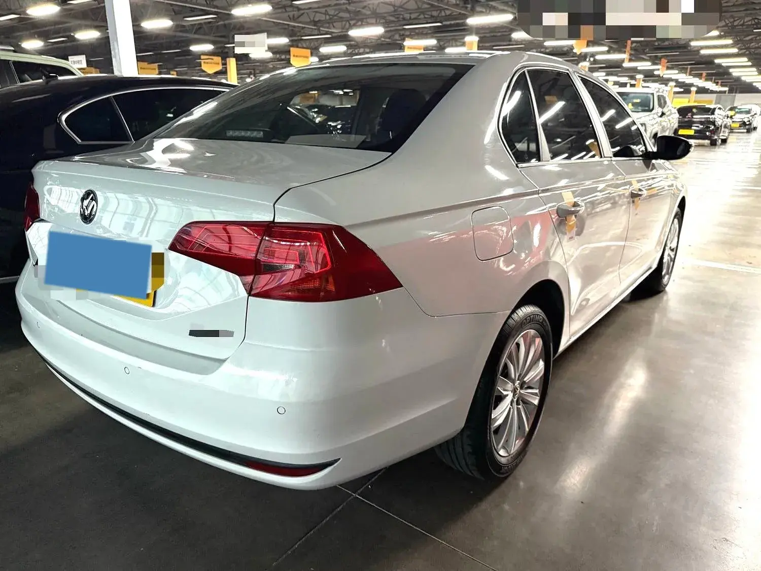 2019 VOLKSWAGEN BORA thumbnail 3