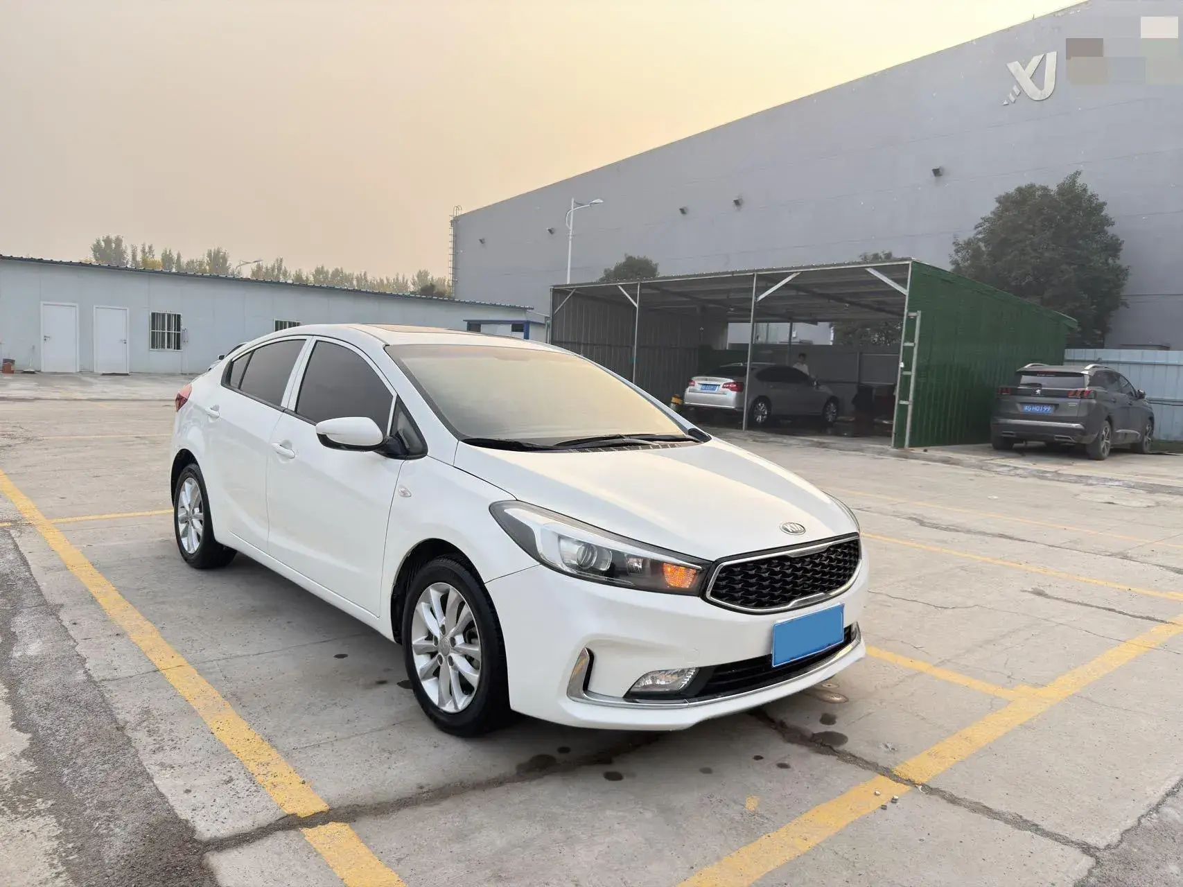 2016 KIA K3 thumbnail 3