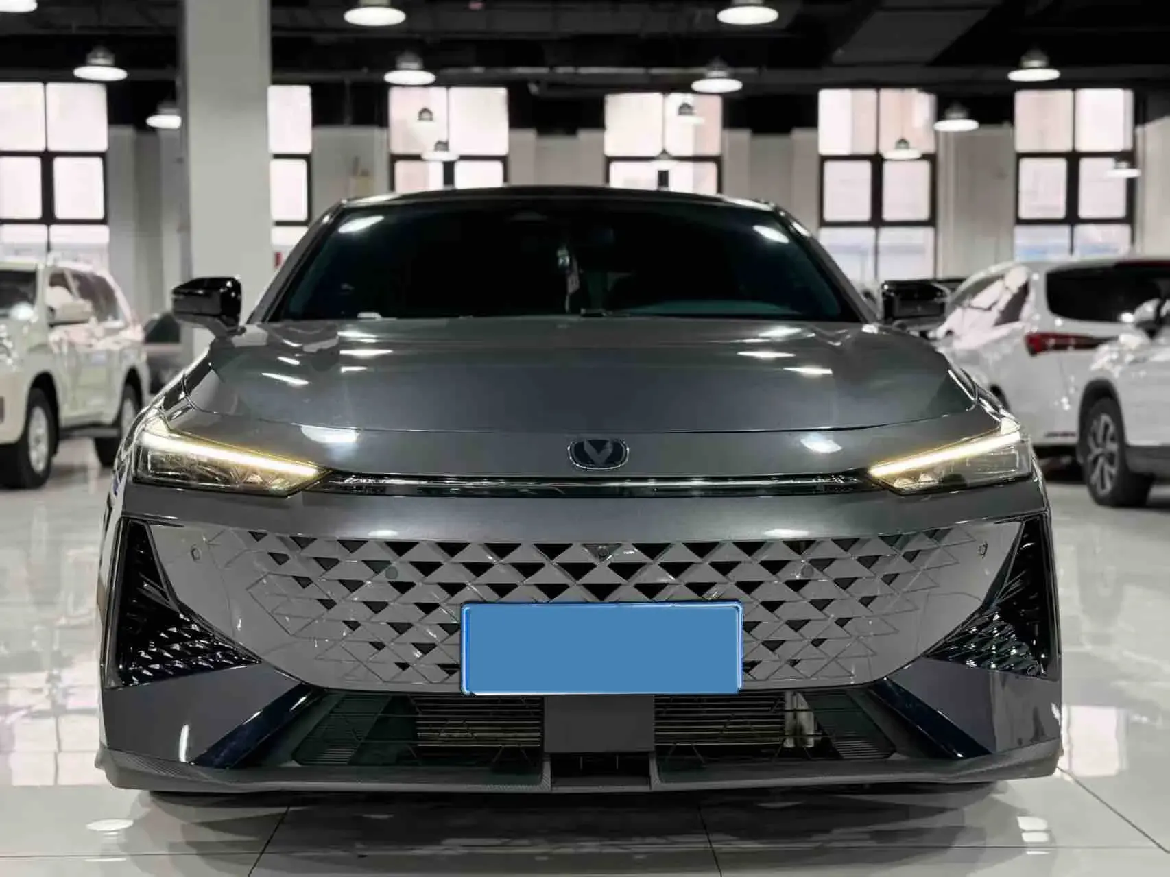 2024 CHANGAN UNI-V thumbnail 2