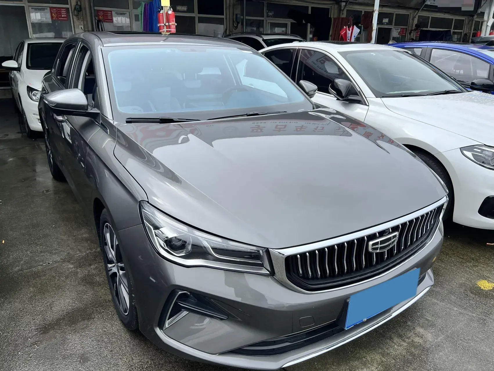 2022 GEELY EMGRAND thumbnail 2