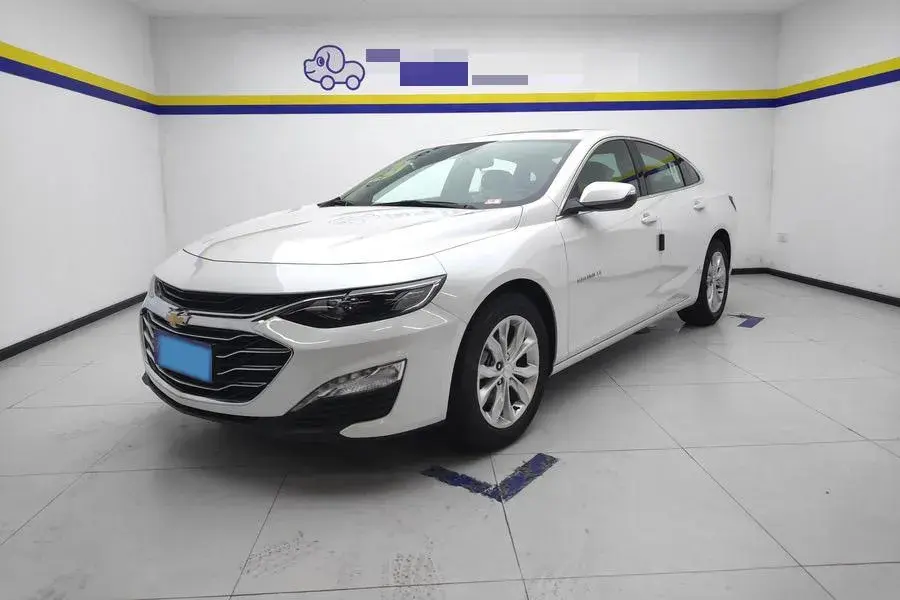 2023 CHEVROLET MALIBU view 1