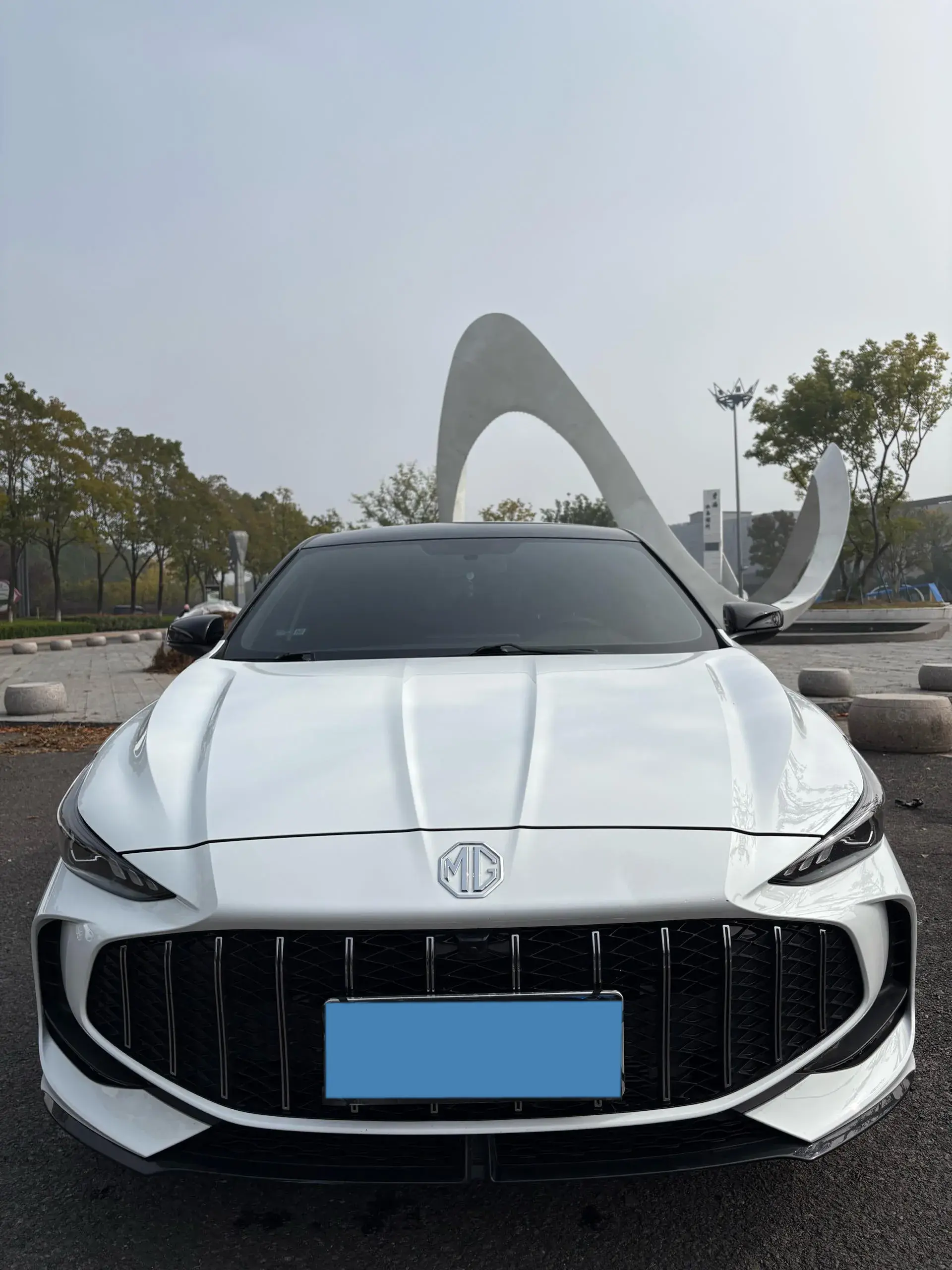 2025 MG 5 thumbnail 3