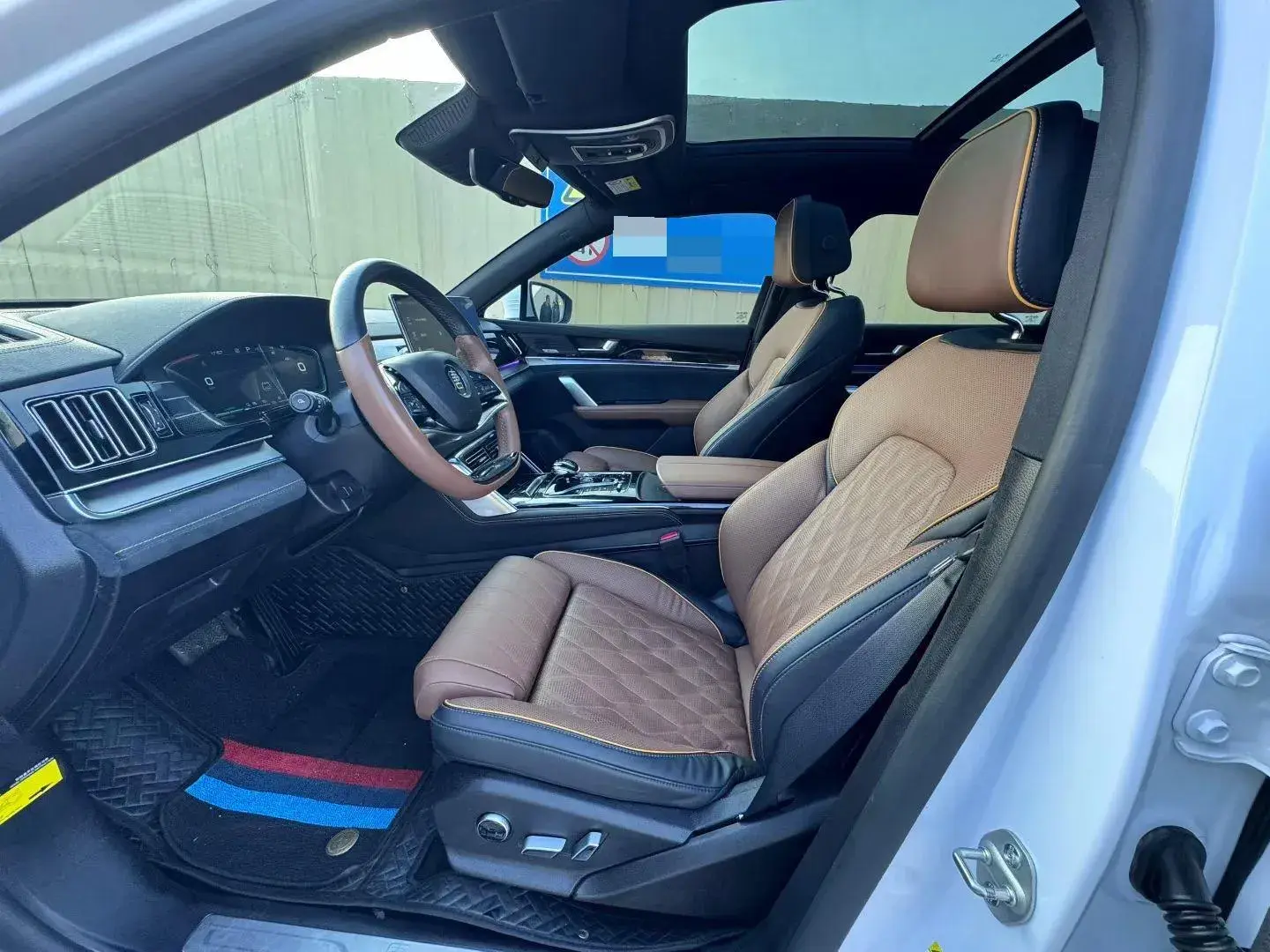 2021 BYD TANG thumbnail 4