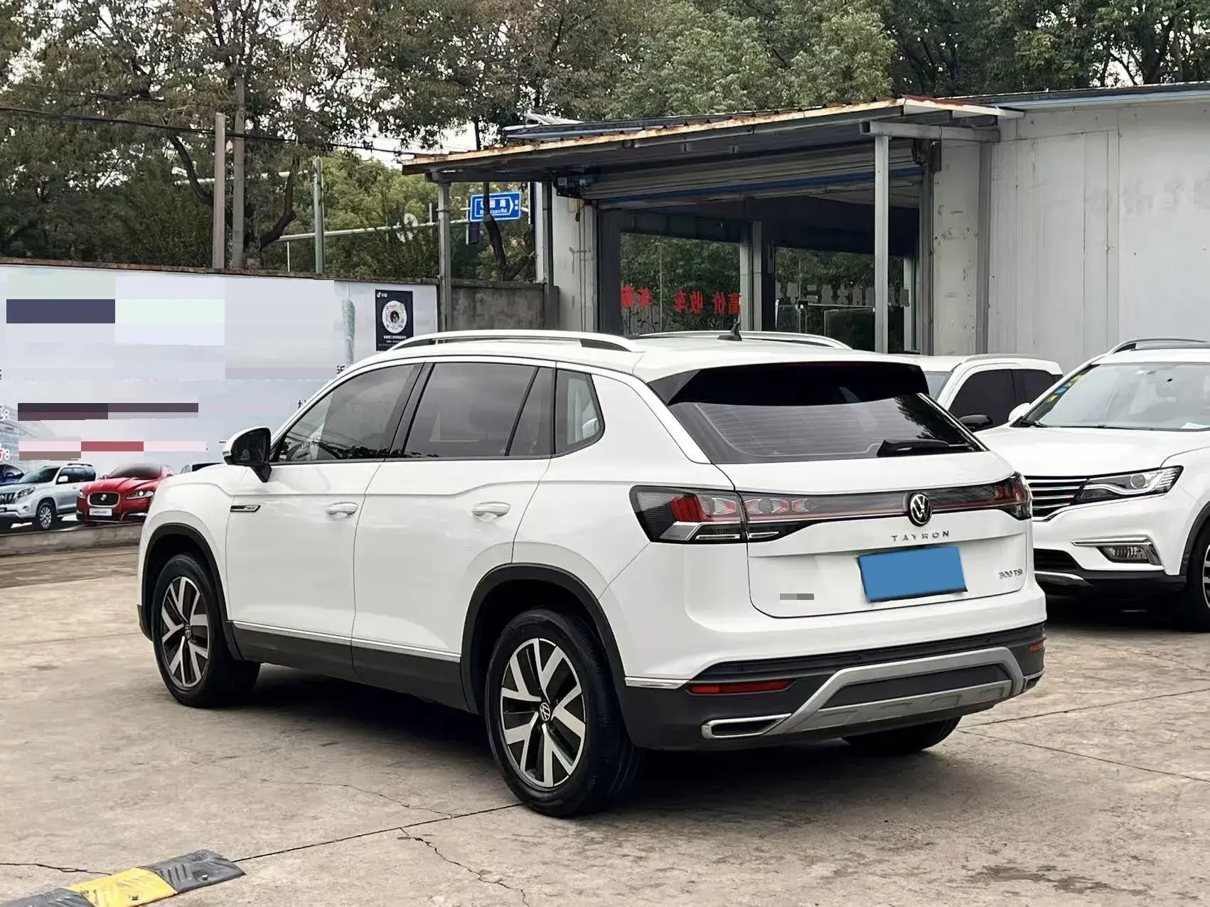 2024 VOLKSWAGEN TAYRON thumbnail 4