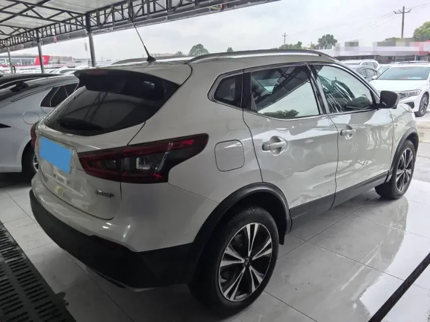 2021 NISSAN QASHQAI thumbnail 4