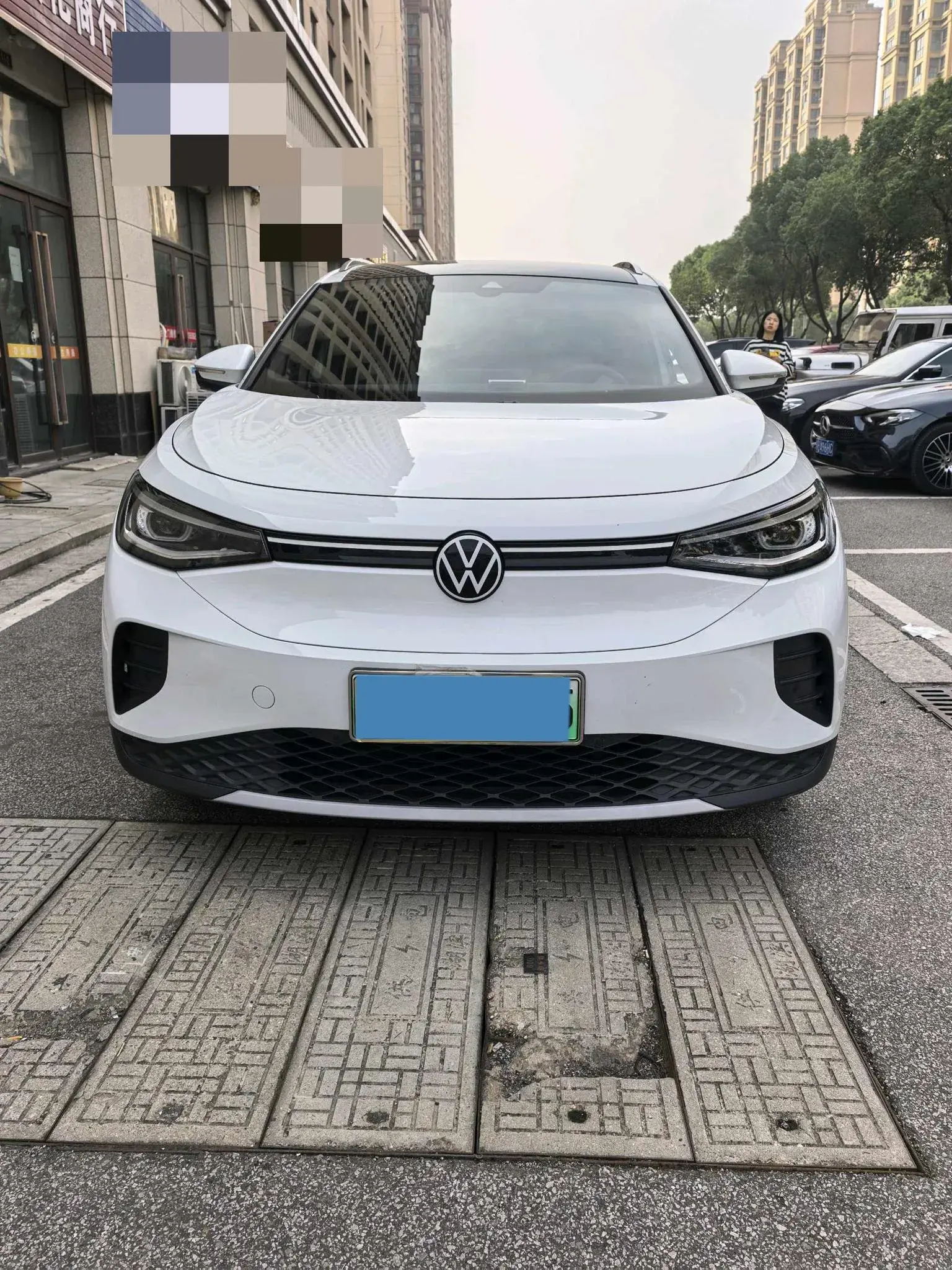 2024 VOLKSWAGEN ID.4 thumbnail 2