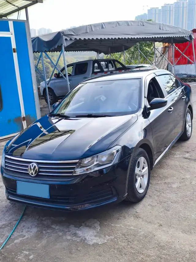 2019 VOLKSWAGEN LAVIDA view 1