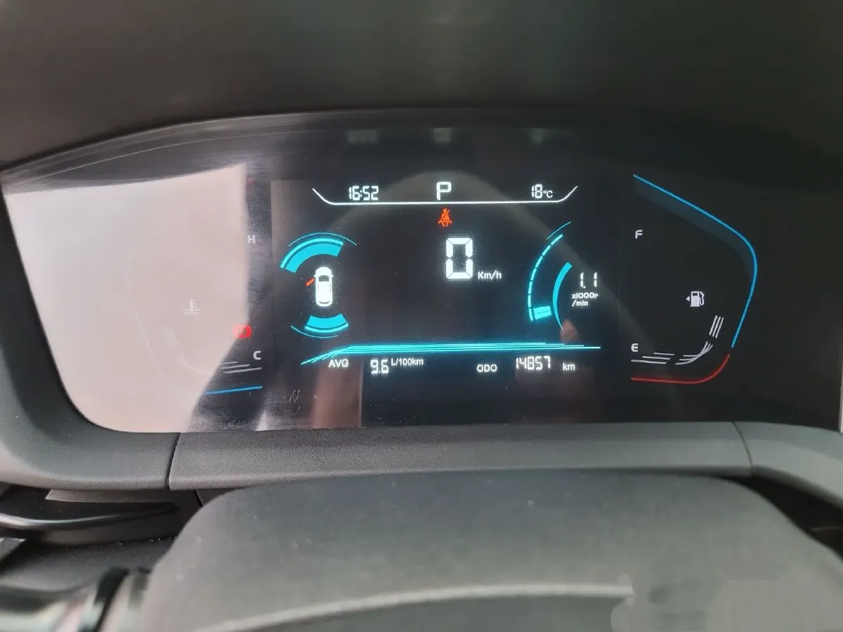 2021 ChangAn CS15 1.5L 107HP L4 5DCT,autocango,china used car exporter,china ev exporter,chinese used car exporter,chinese used ev exporter