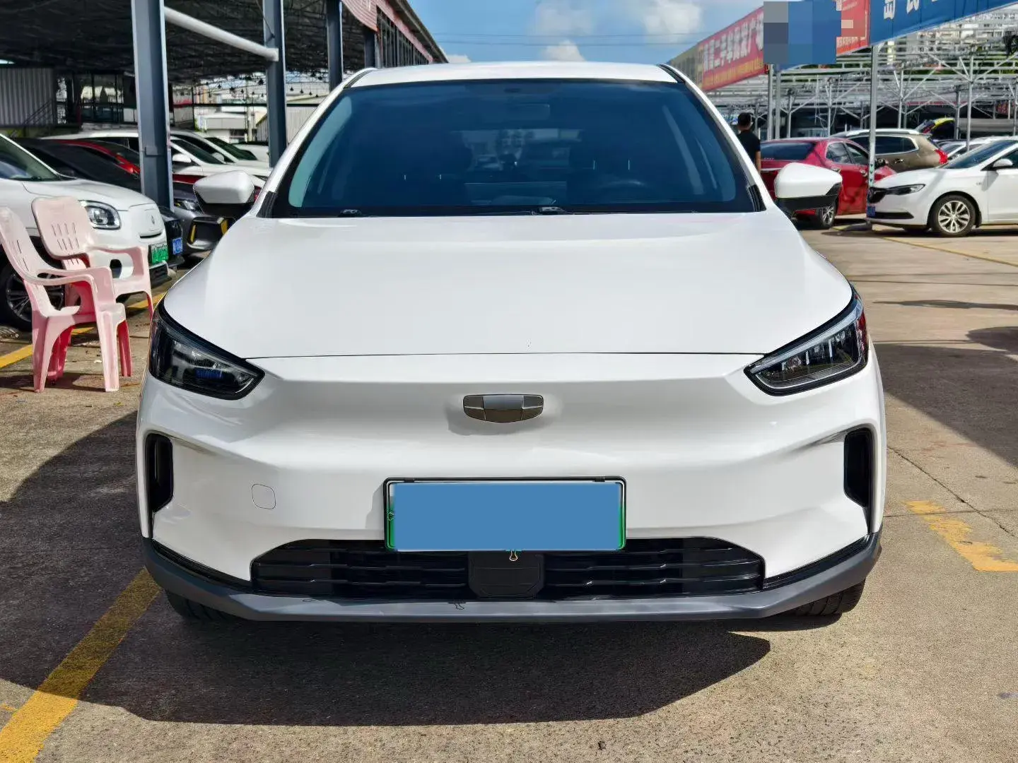 2022 GEOMETRY C thumbnail 2