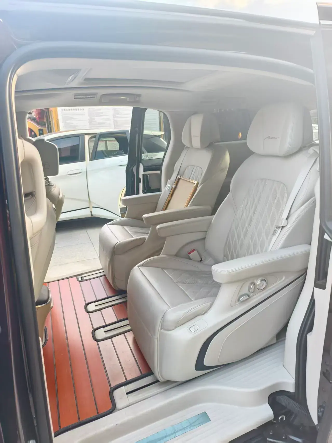 2020 BUICK GL8 thumbnail 4