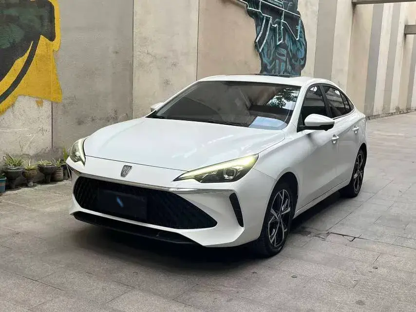 2023 ROEWE I5 view 1