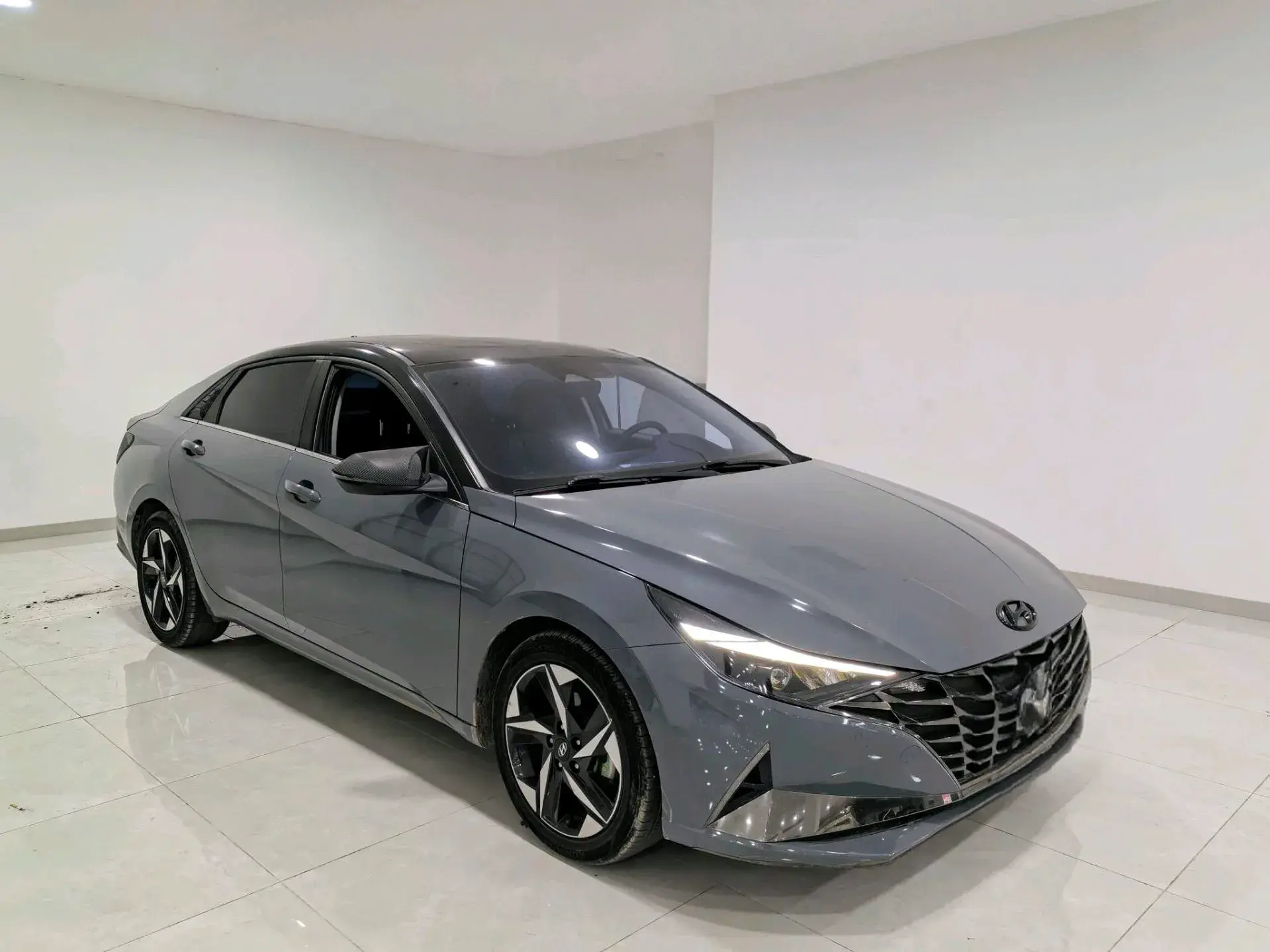 2021 HYUNDAI ELANTRA thumbnail 3