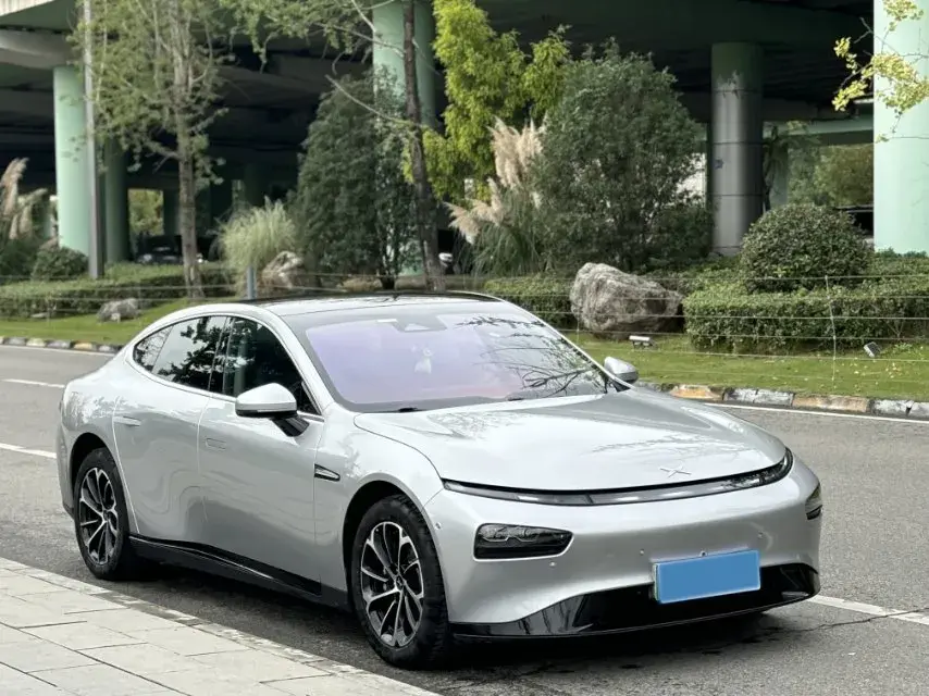 2020 XPENG P7 thumbnail 2