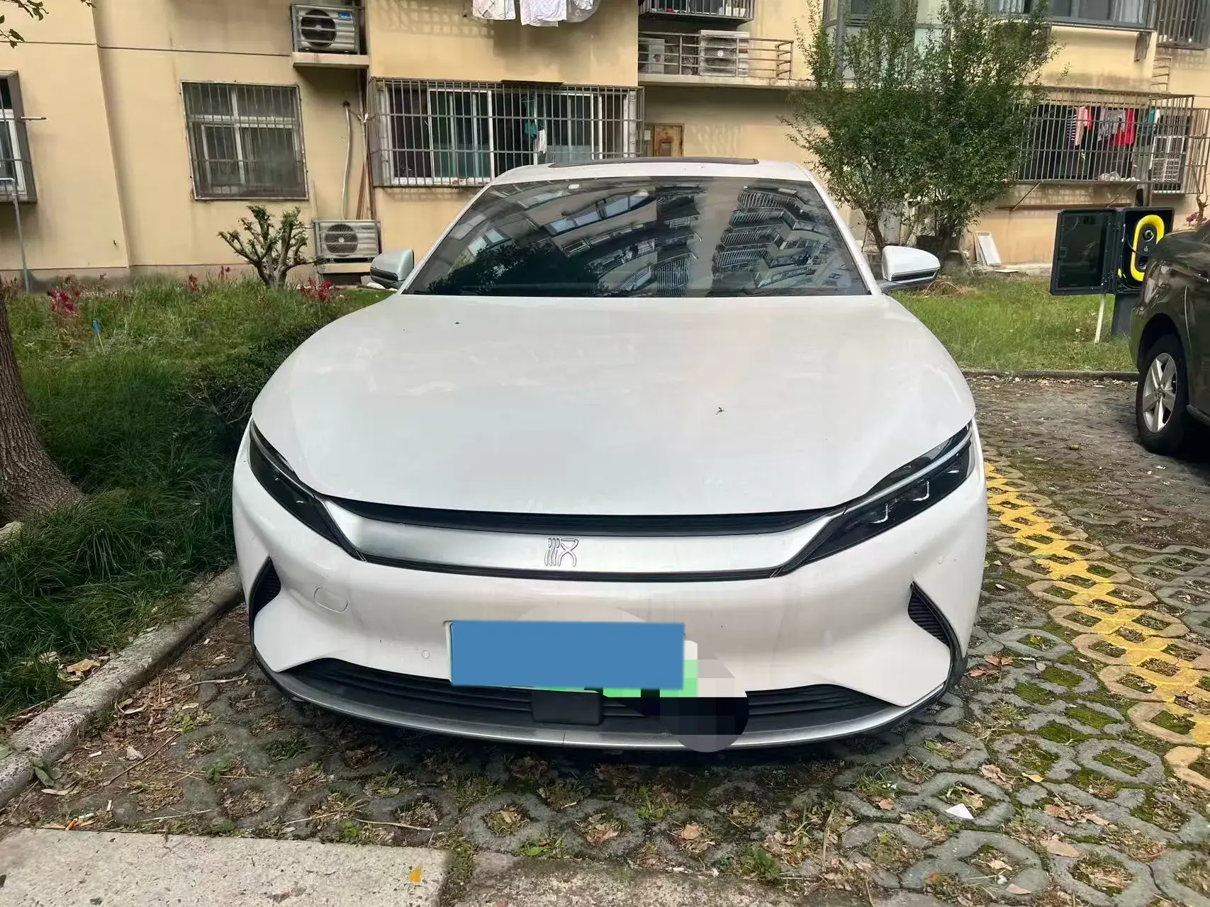 2020 BYD HAN thumbnail 2