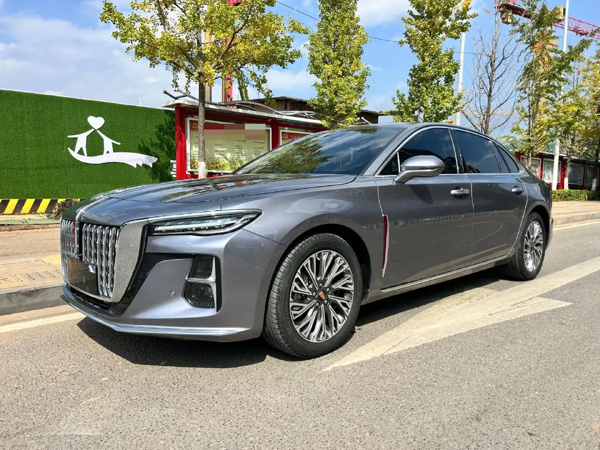 2023 HongQi H5 2.0T 224HP L4 8AT