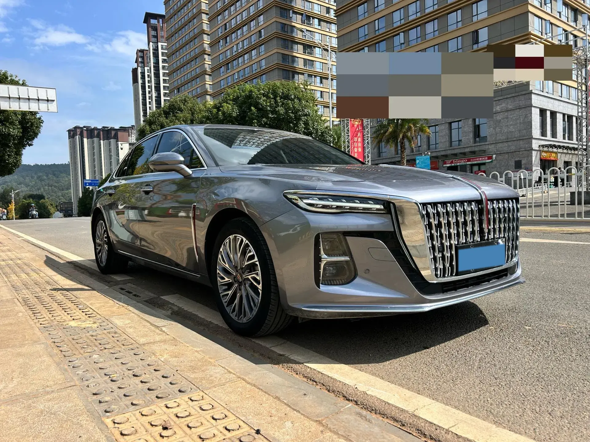 2023 HONGQI H5 thumbnail 3