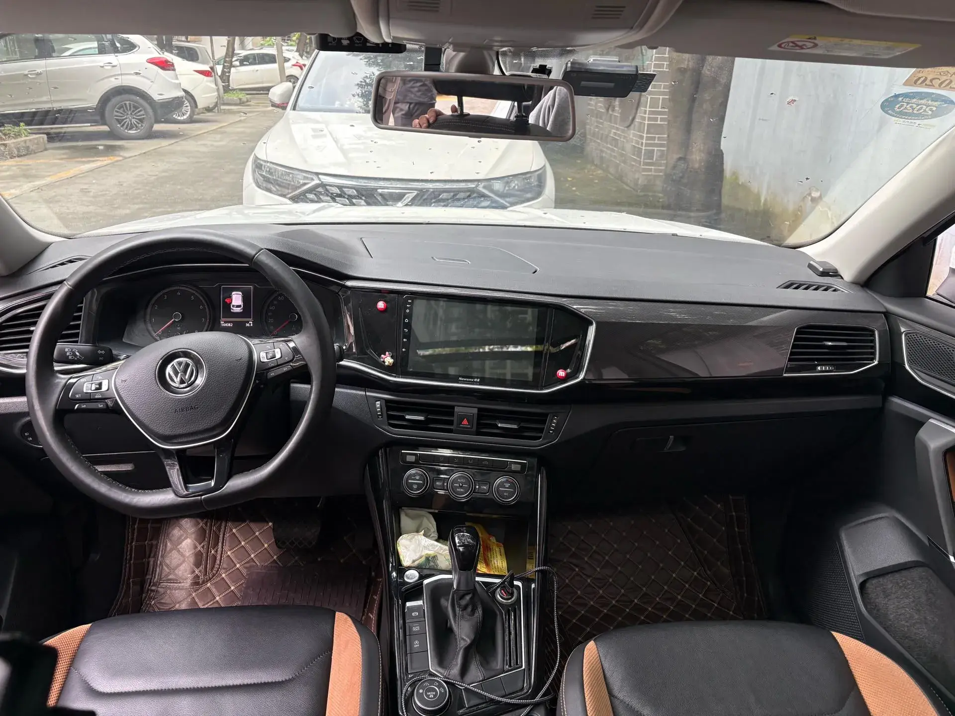 2019 VOLKSWAGEN TAYRON thumbnail 4