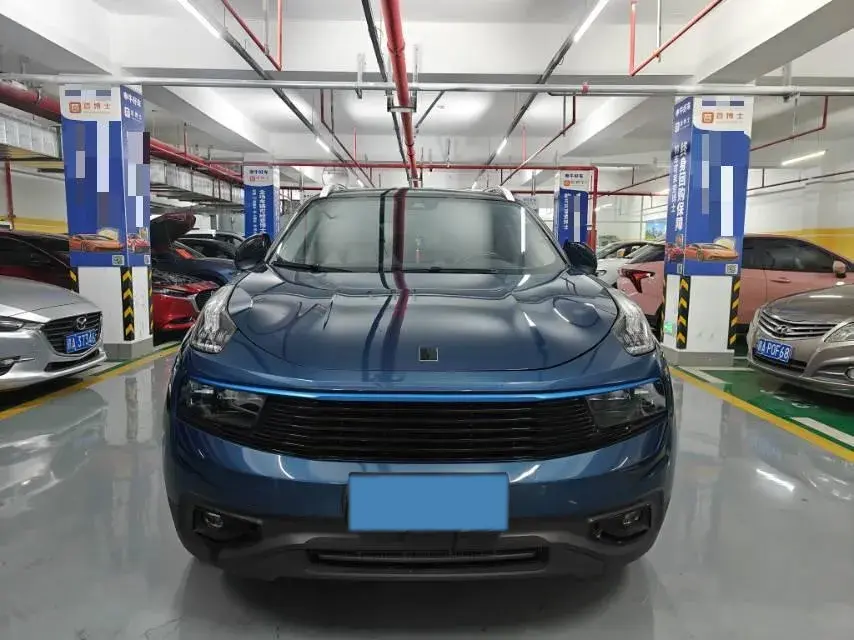 2018 LYNK&CO 01 thumbnail 2
