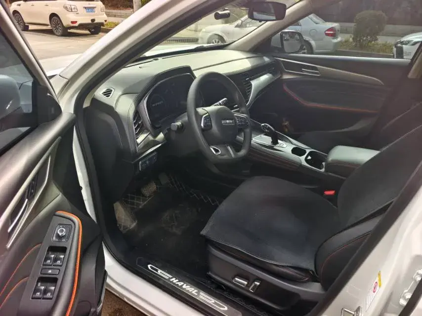 2021 HAVAL F7 thumbnail 3