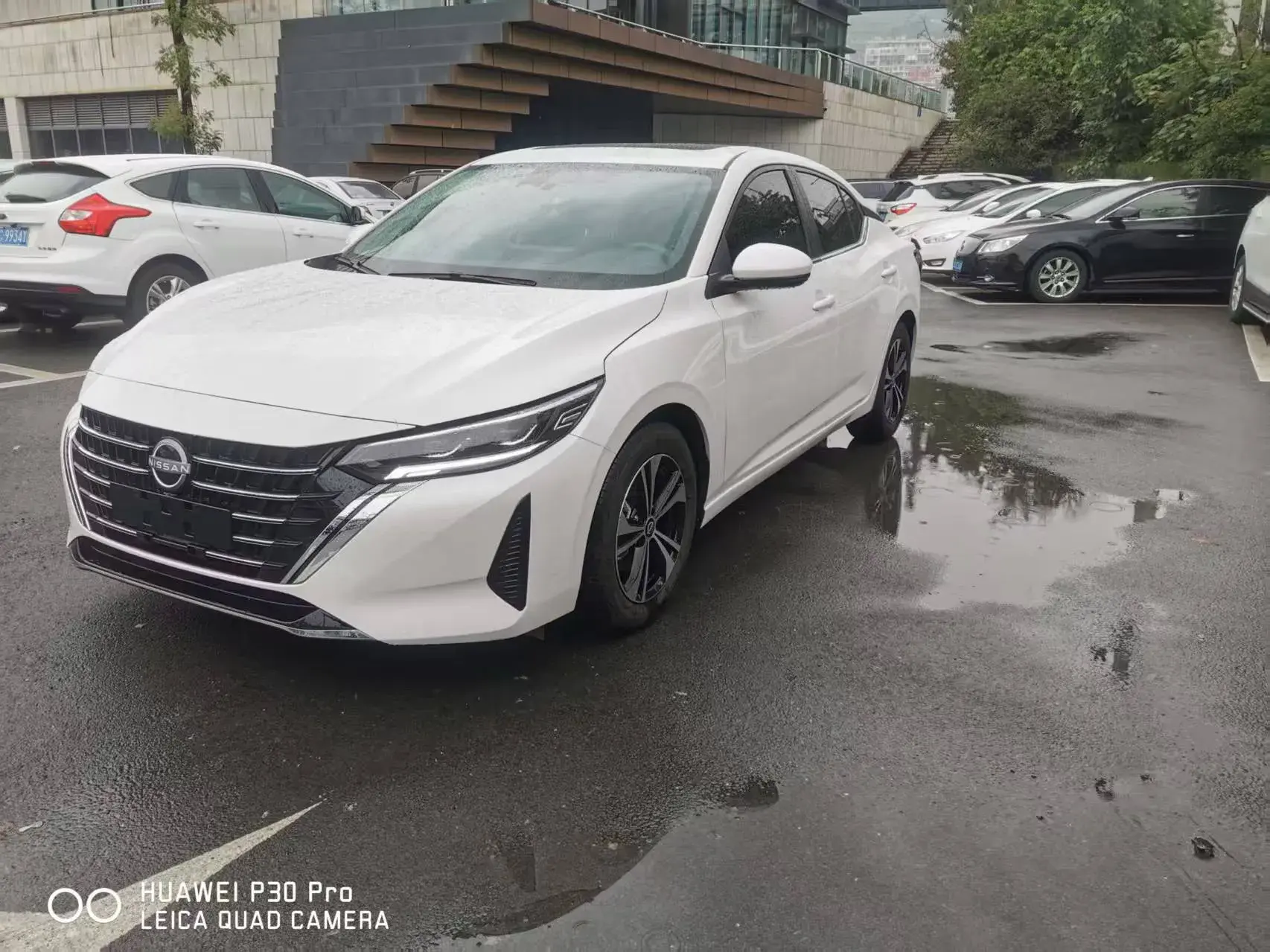 2023 NISSAN SYLPHY view 1