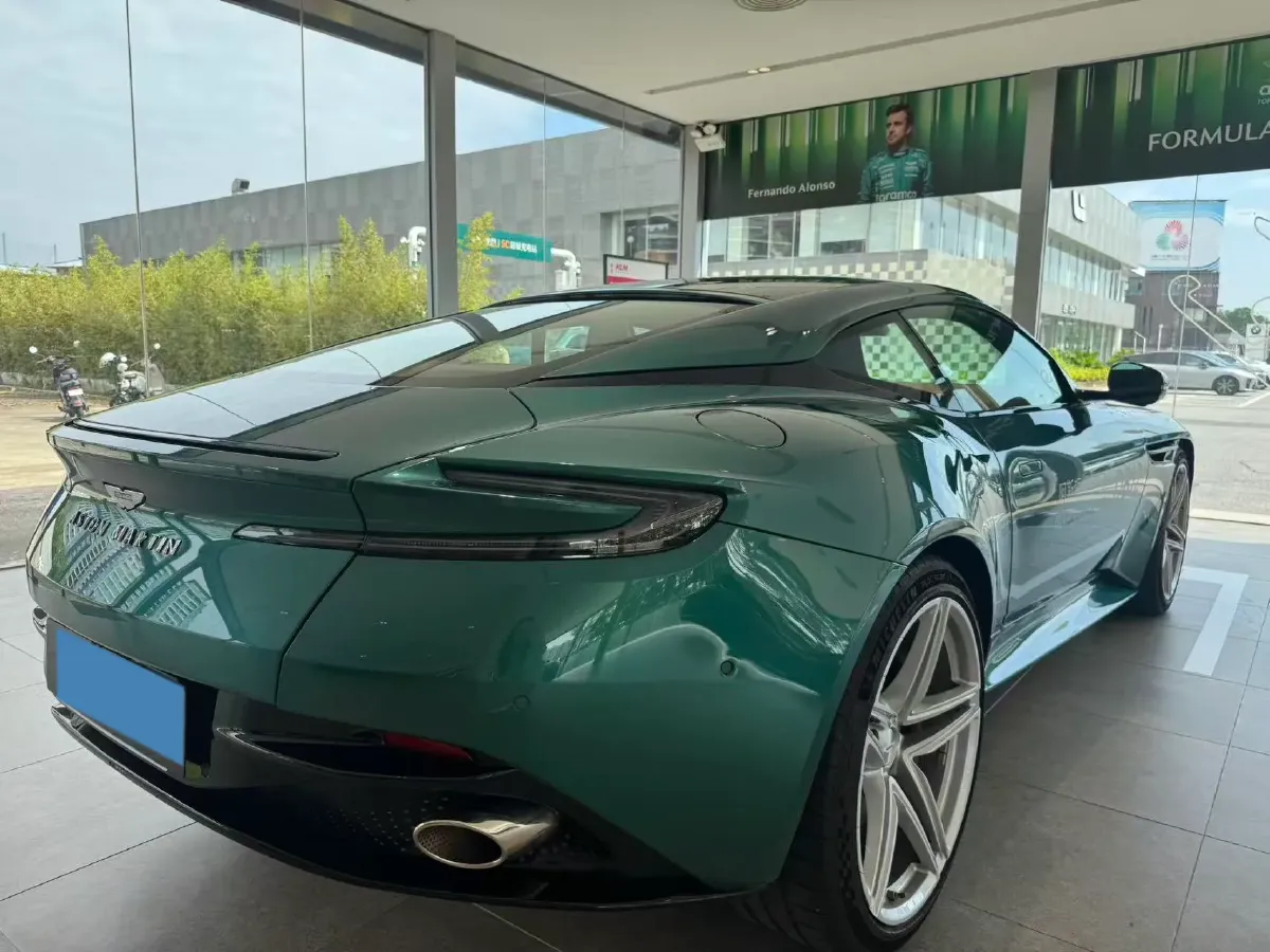 2023 Aston Martin DB12 4.0T 680HP V8 8AT,autocango,china used car exporter,china ev exporter,chinese used car exporter,chinese used ev exporter